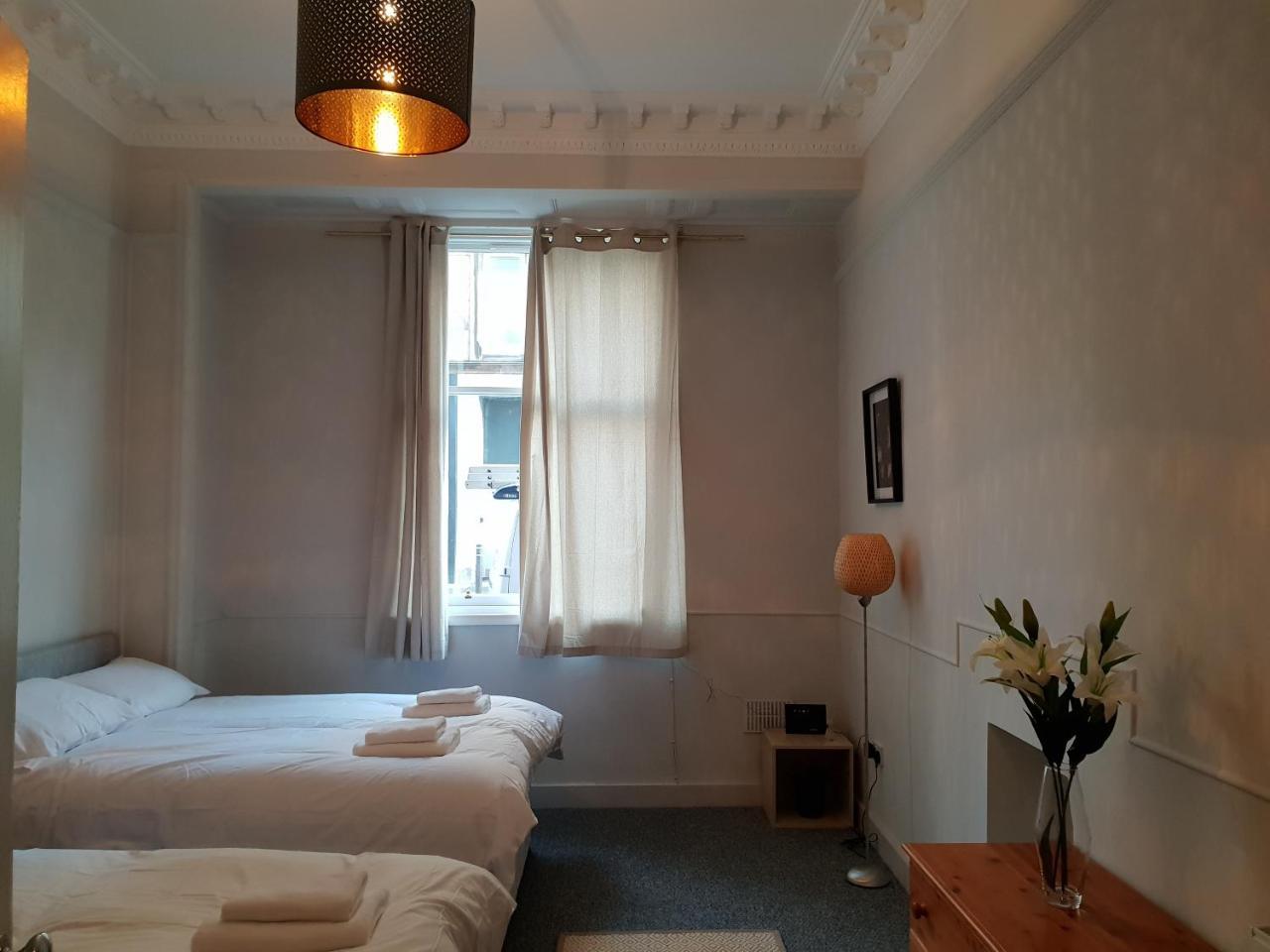 إدنبرة Our City - Blackwood Apartment المظهر الخارجي الصورة